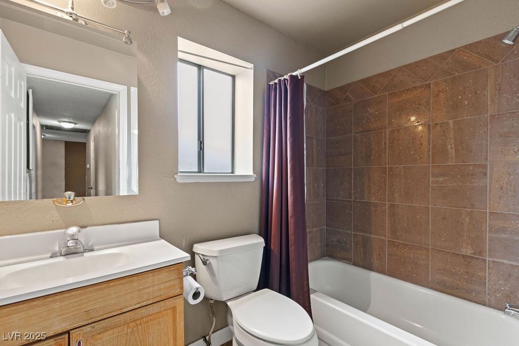 4155 Comb Circle Property Photo 19