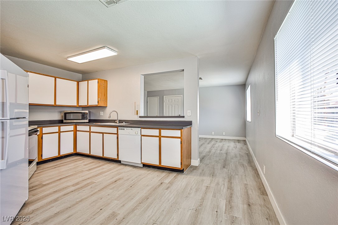 5121 Pioneer Avenue 204 Property Photo 5