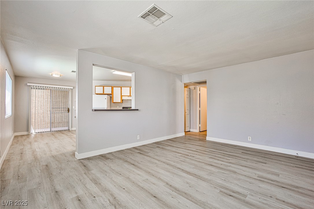 5121 Pioneer Avenue 204 Property Photo 9