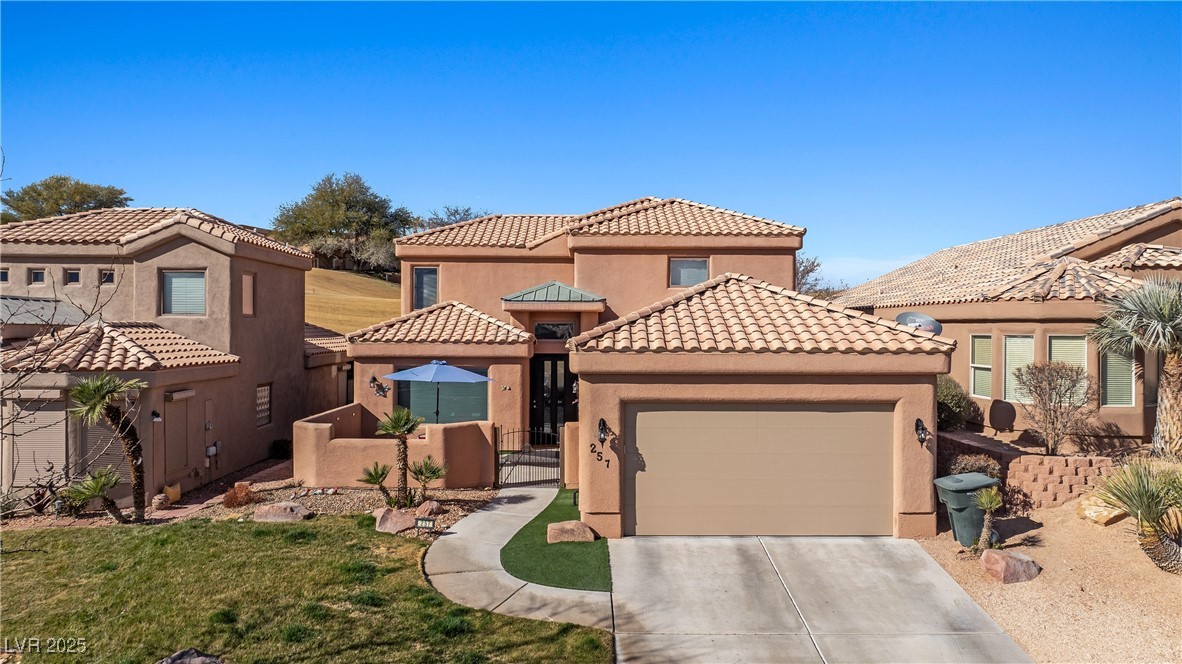 257 Pinnacle Court Property Photo