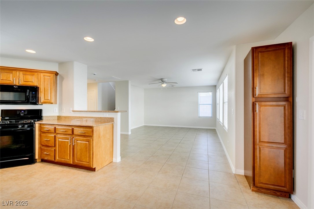 9092 Sosa Creek Avenue Property Photo 27