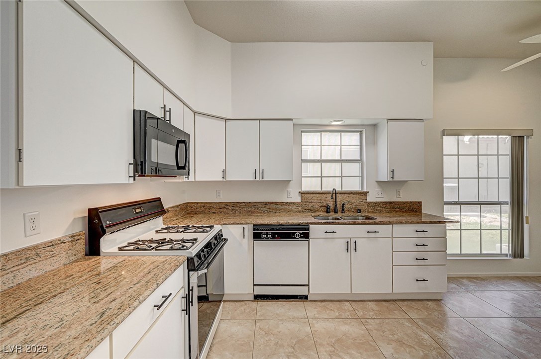 4821 Cedar Lawn Way Property Photo 14