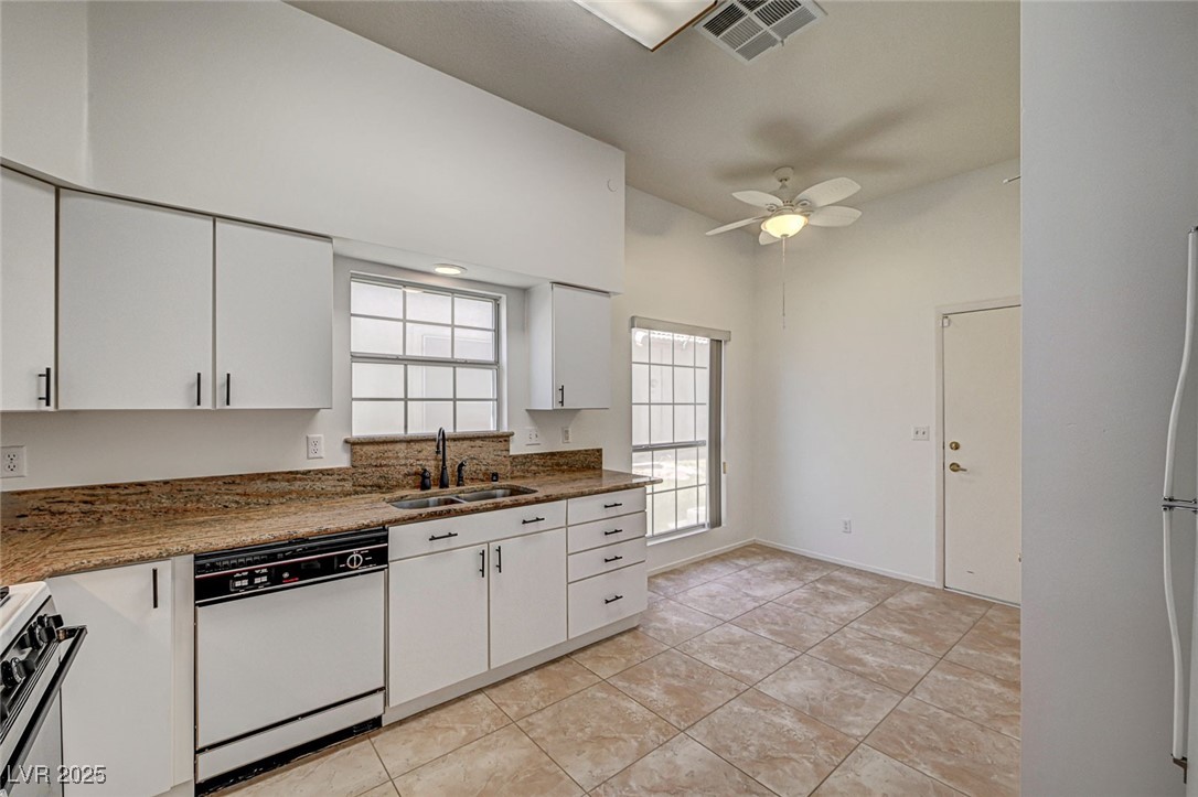 4821 Cedar Lawn Way Property Photo 15