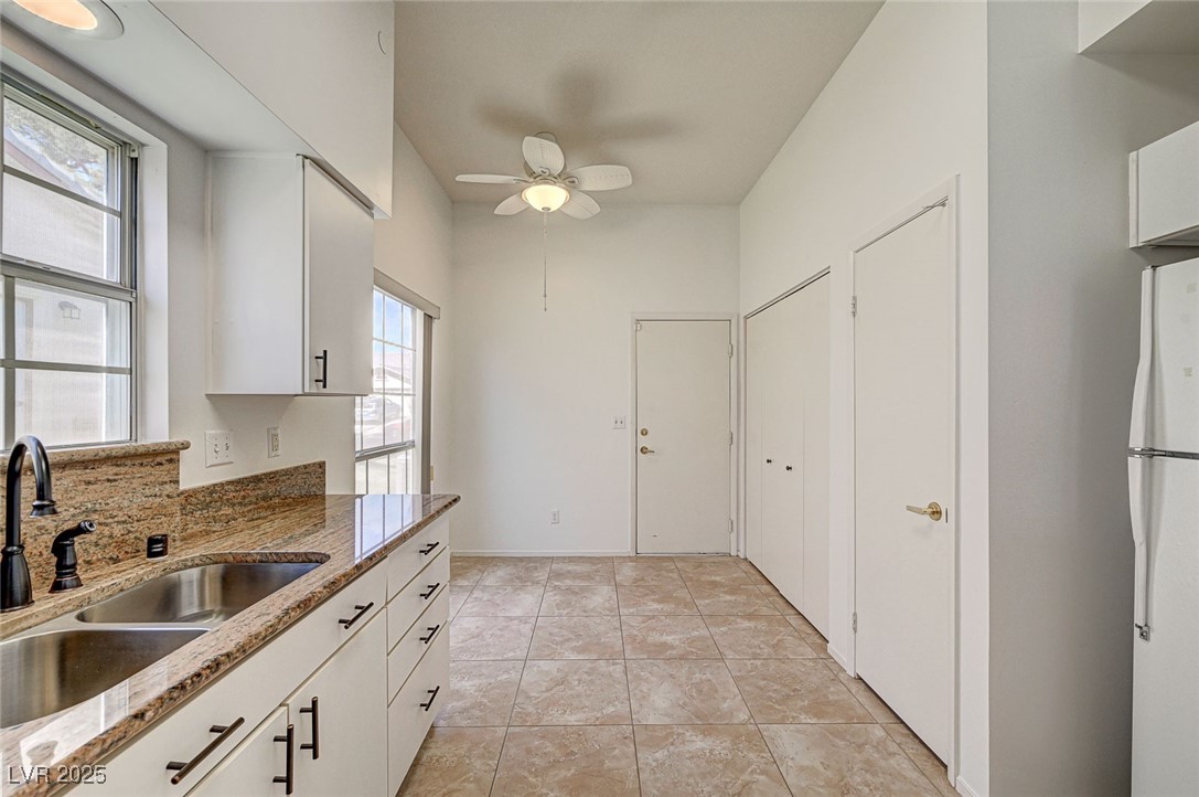 4821 Cedar Lawn Way Property Photo 18
