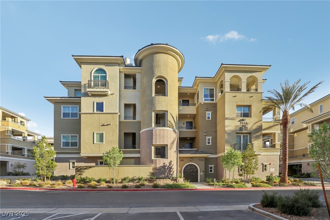 9144 Las Manaitas Avenue 201 Property Photo