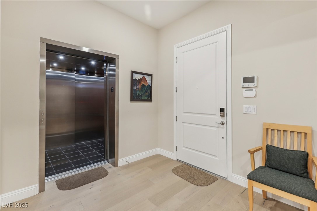 9144 Las Manaitas Avenue 201 Property Photo 4