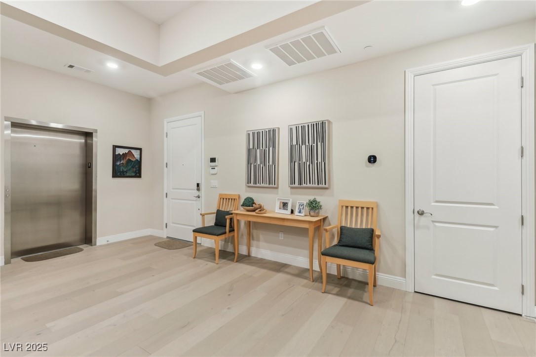 9144 Las Manaitas Avenue 201 Property Photo 5