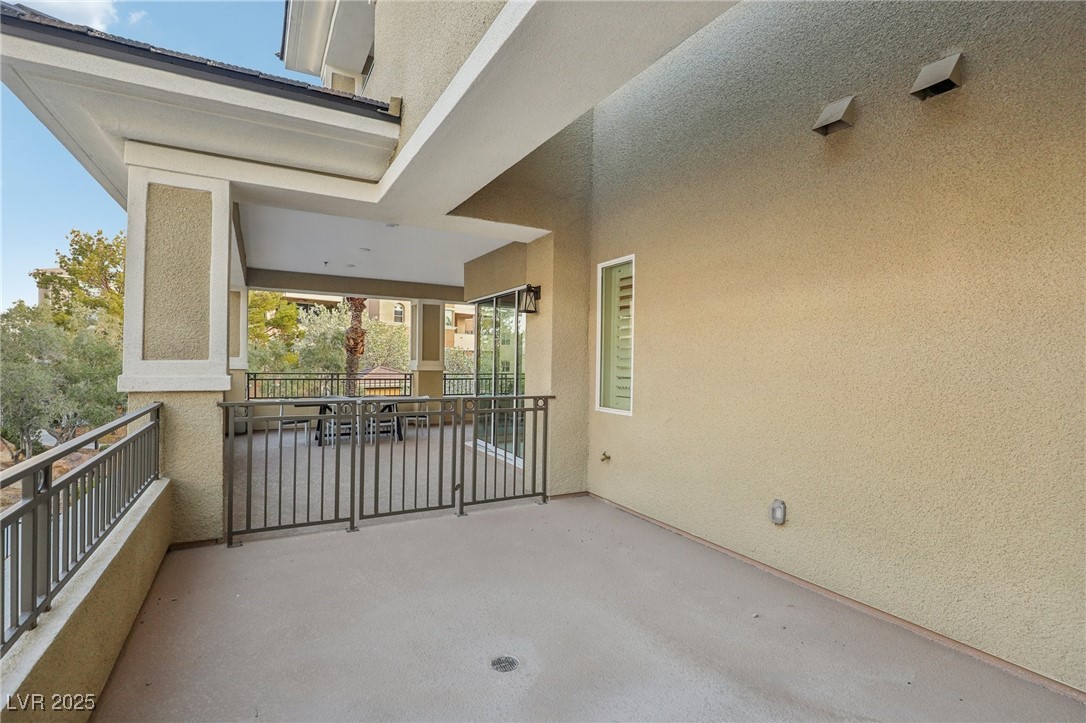 9144 Las Manaitas Avenue 201 Property Photo 52
