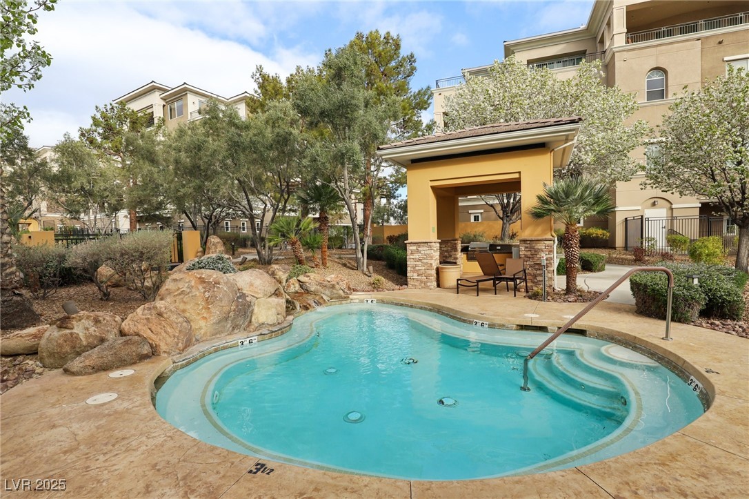 9144 Las Manaitas Avenue 201 Property Photo 75
