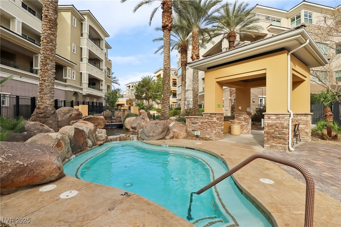9144 Las Manaitas Avenue 201 Property Photo 78