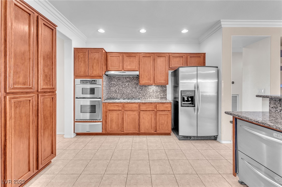1596 Fieldbrook Street Property Photo 8