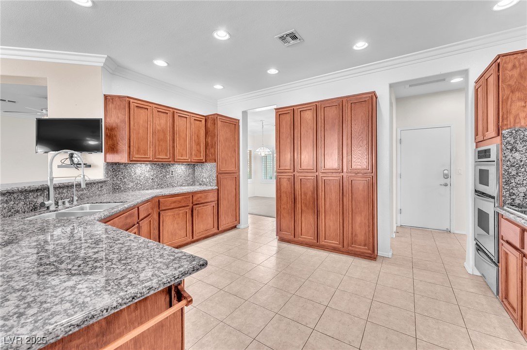 1596 Fieldbrook Street Property Photo 11