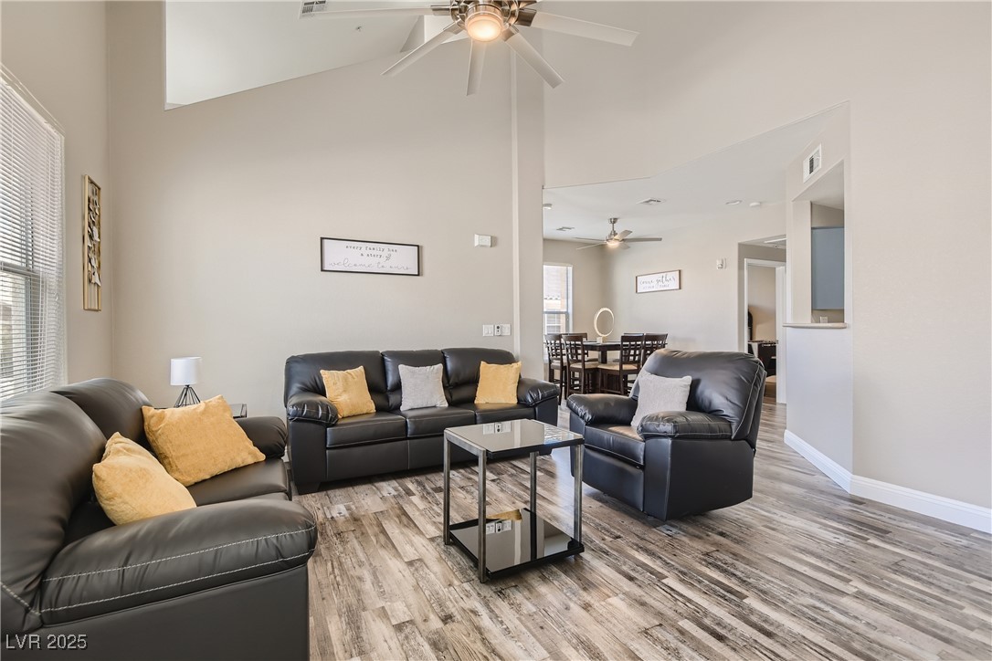 Arby Condo Real Estate Listings Main Image