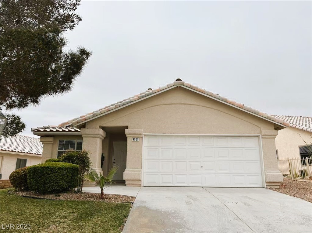 4929 Cedar Lawn Way Property Photo