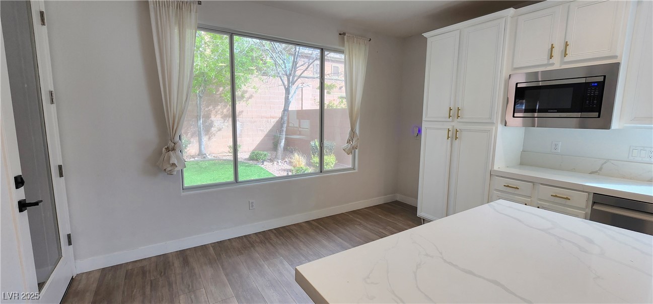 10220 Radcliffe Peak Avenue Property Photo 7