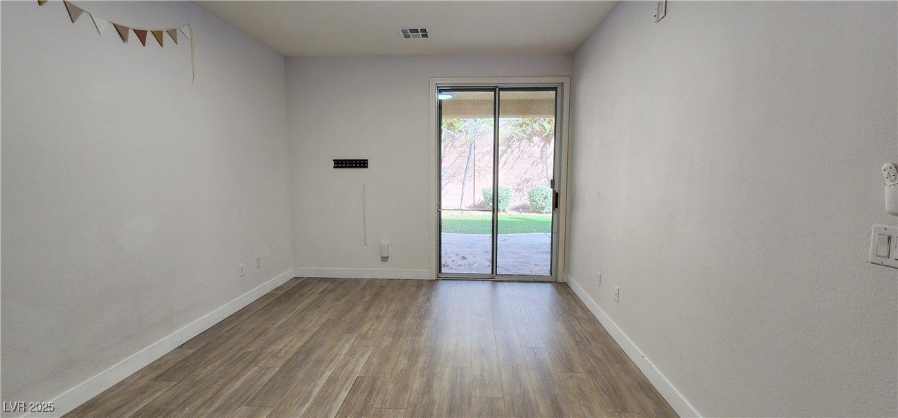 10220 Radcliffe Peak Avenue Property Photo 10
