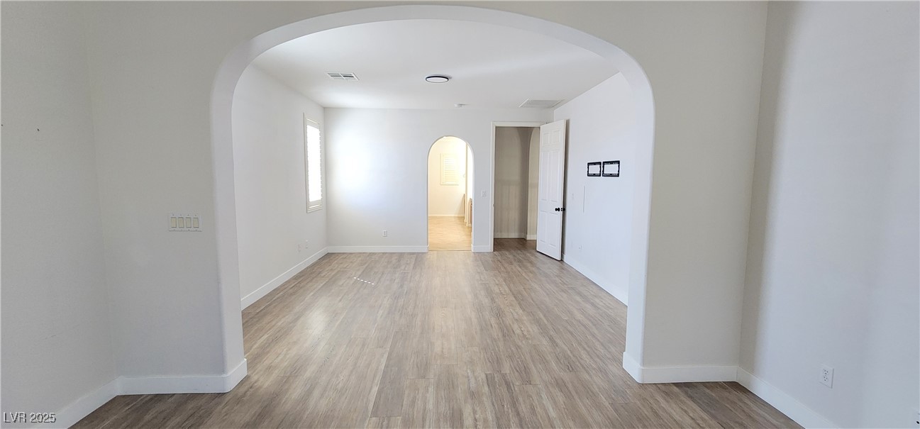 10220 Radcliffe Peak Avenue Property Photo 16