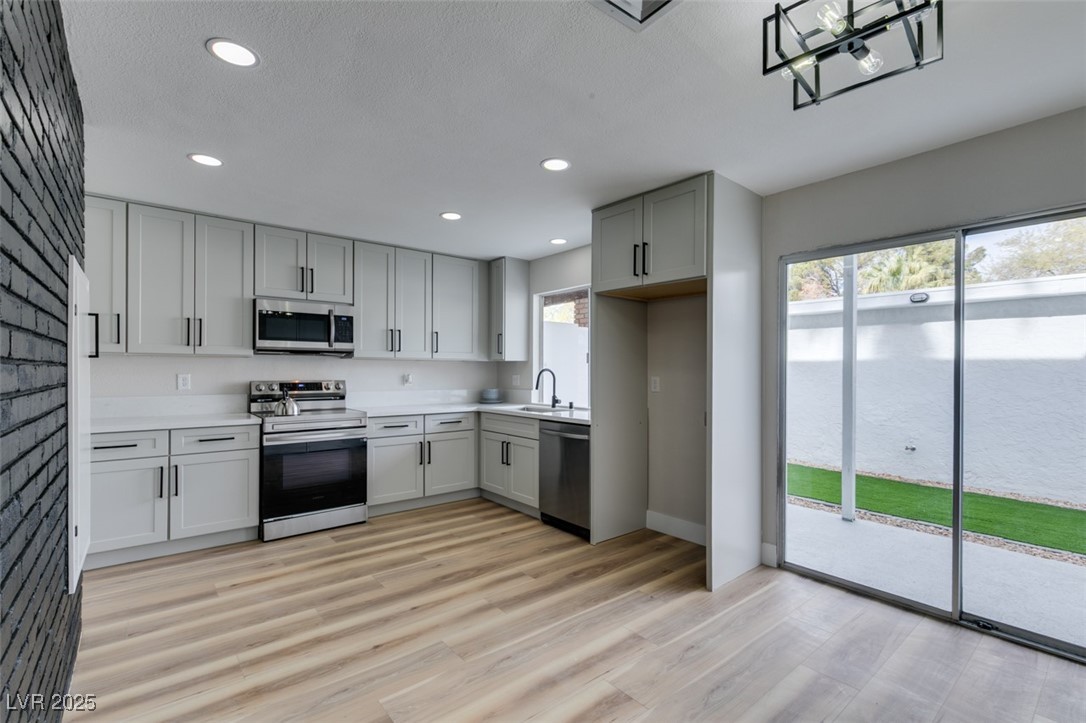 341 Greenbriar Townhouse Way Property Photo