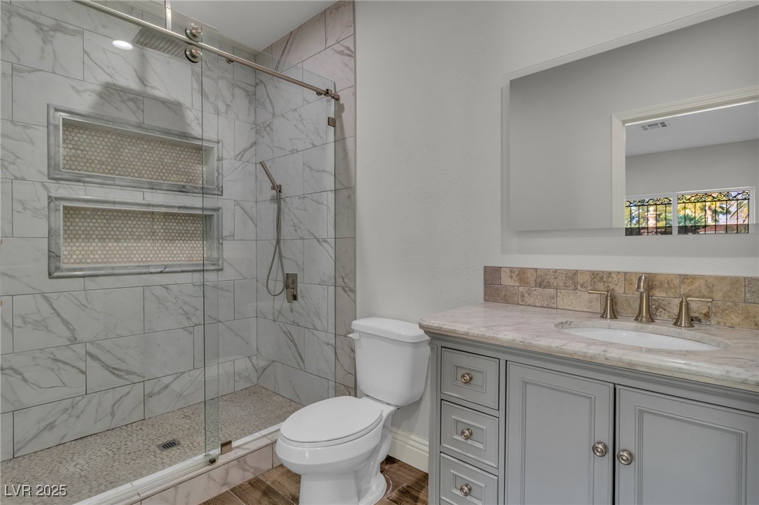 60 East Levi Avenue Property Photo 24