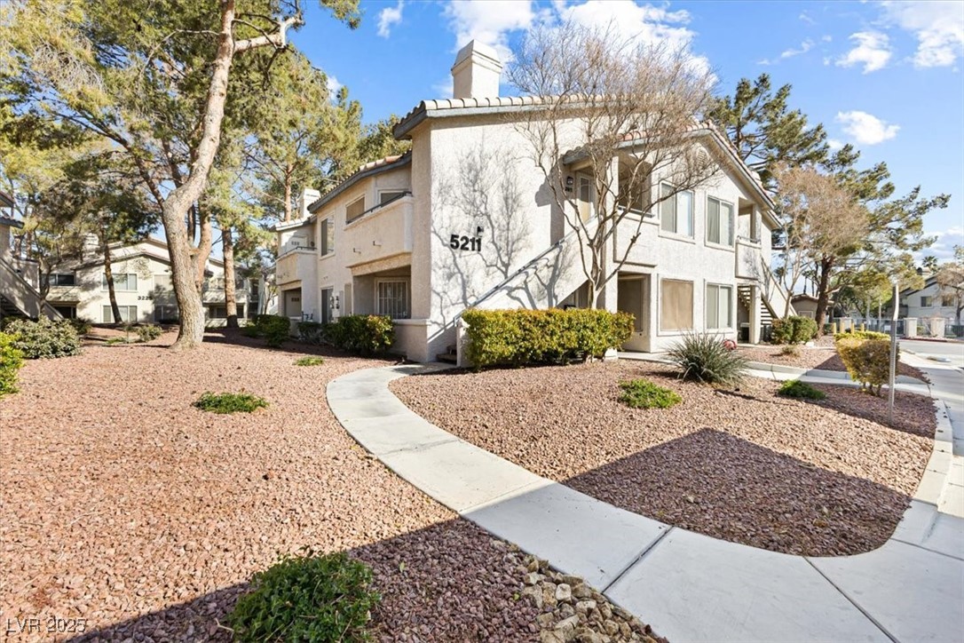 5211 Caspian Springs Drive 201 Property Photo 4