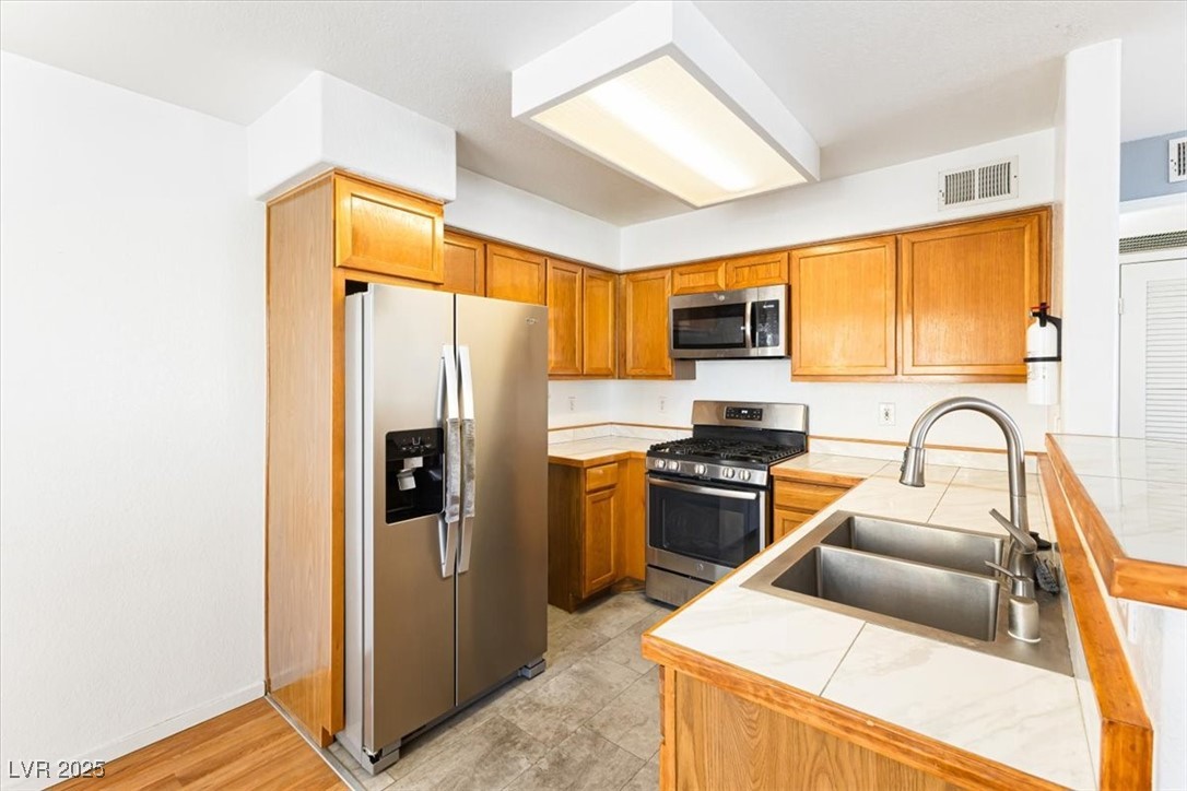 5211 Caspian Springs Drive 201 Property Photo 12