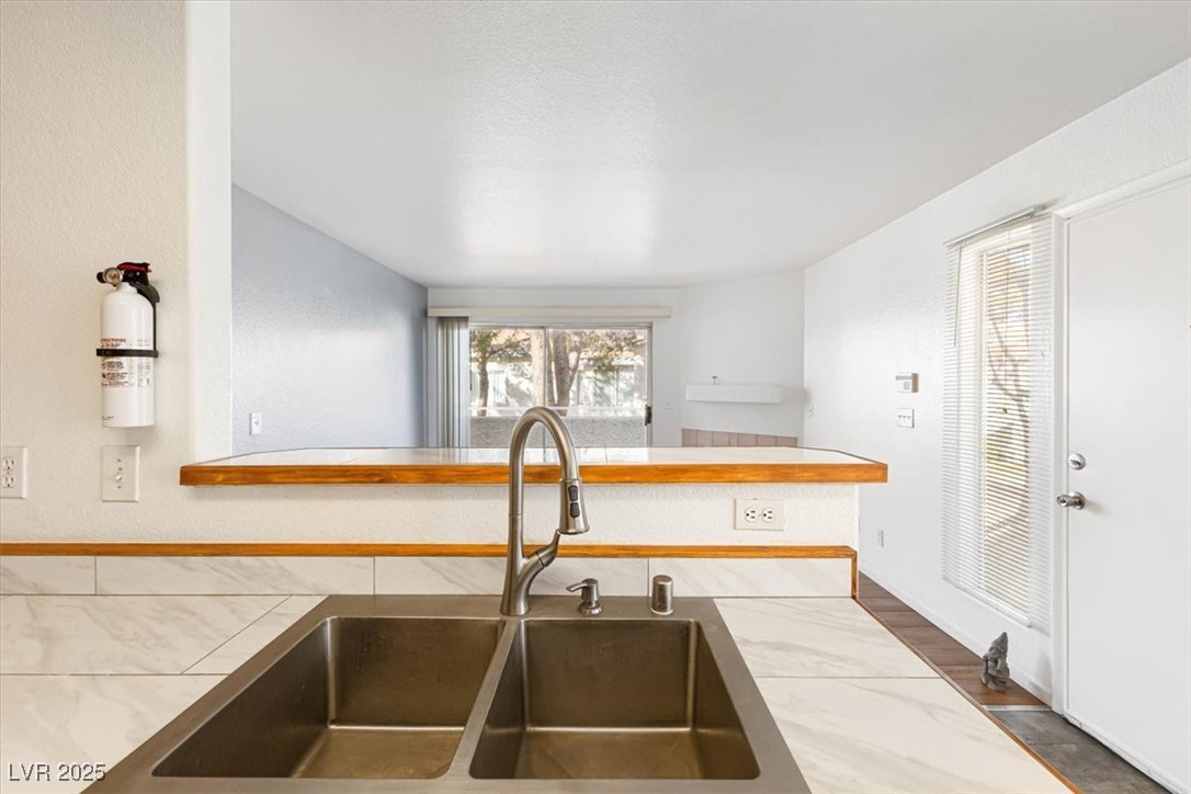 5211 Caspian Springs Drive 201 Property Photo 13