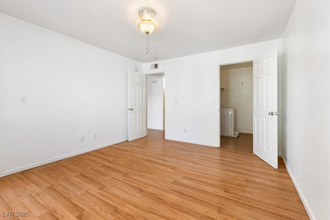 5211 Caspian Springs Drive 201 Property Photo 17