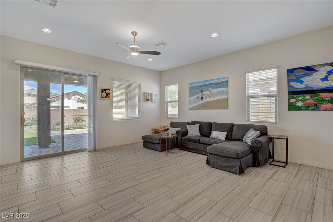 5518 Taylor Rose Avenue Property Photo 12