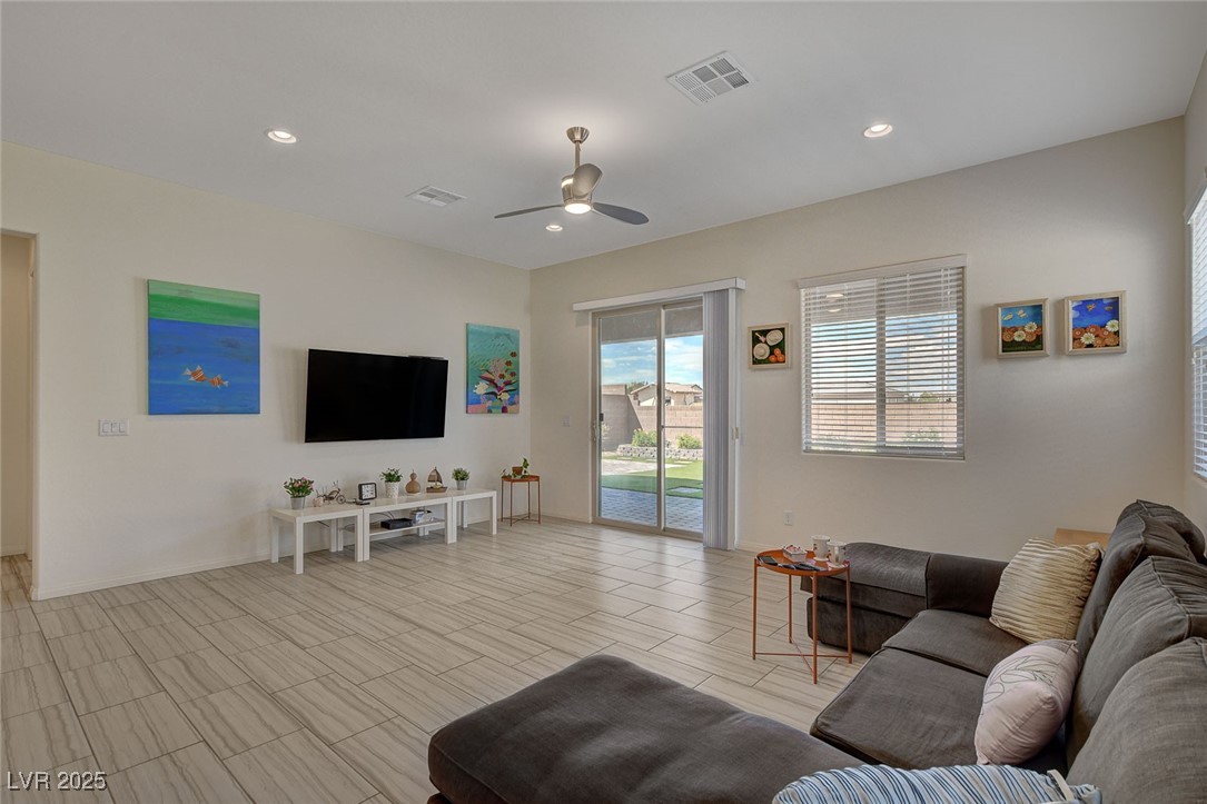 5518 Taylor Rose Avenue Property Photo 13