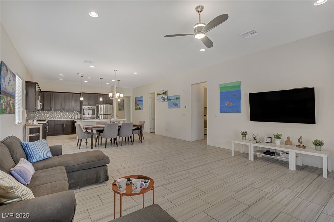 5518 Taylor Rose Avenue Property Photo 14