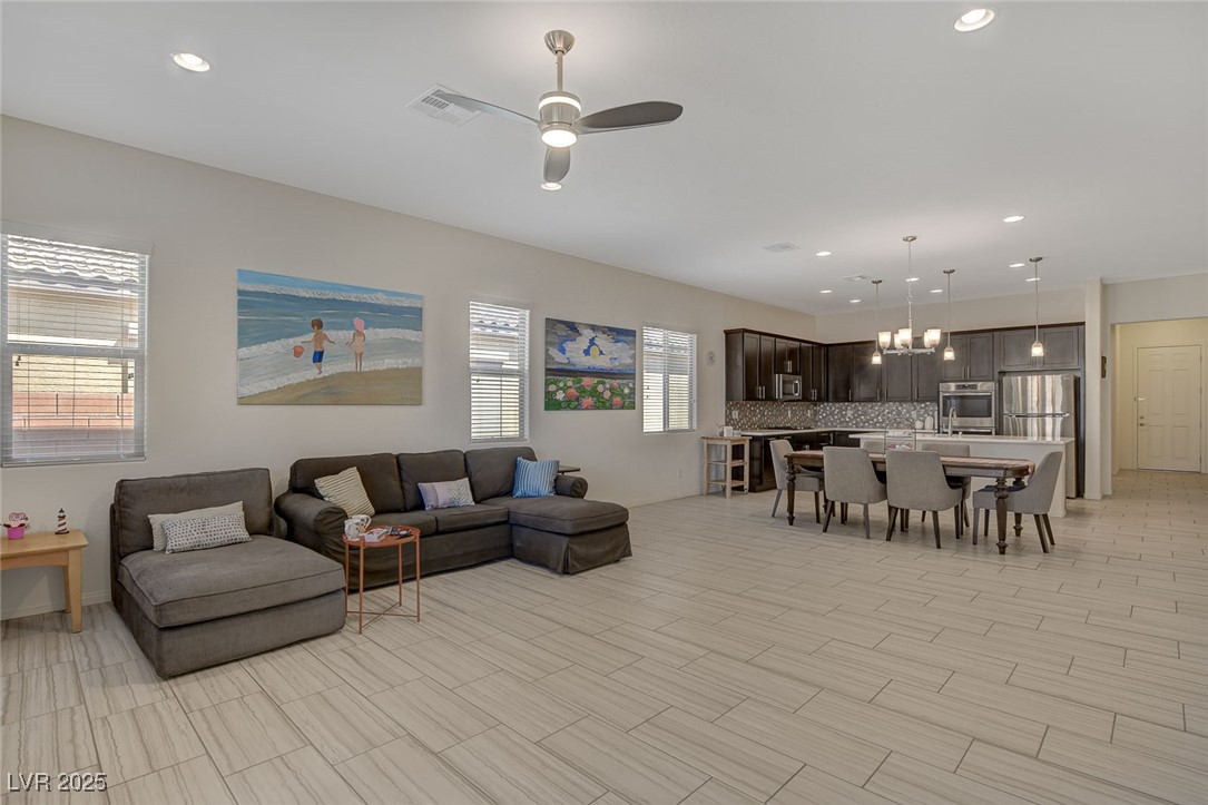 5518 Taylor Rose Avenue Property Photo 15