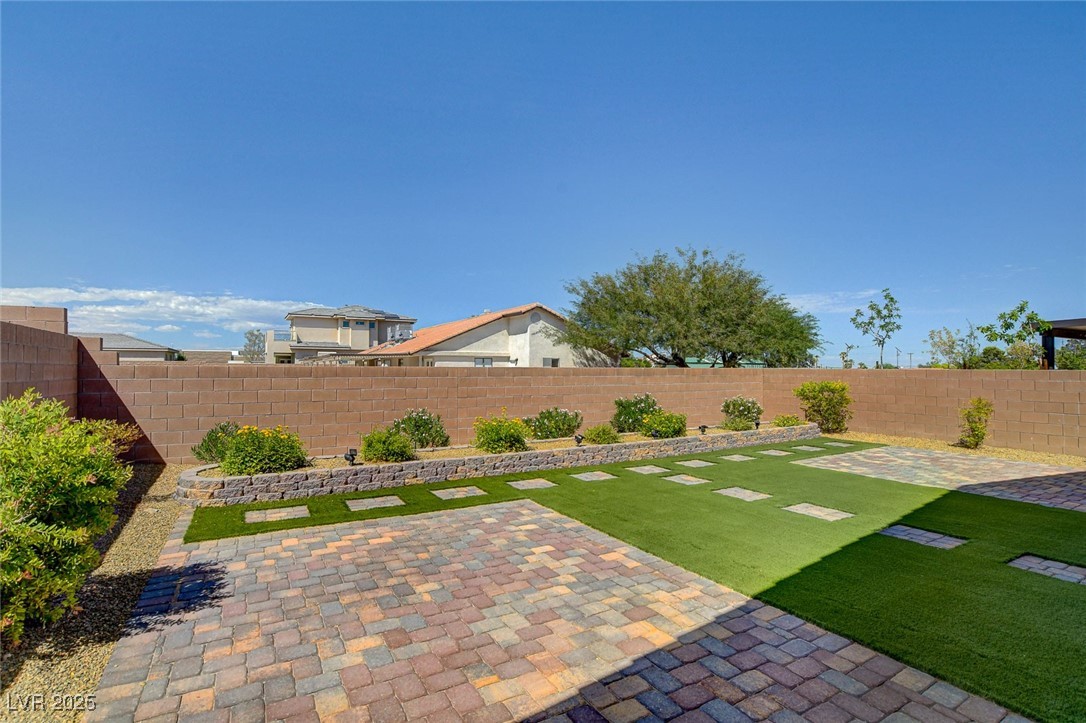 5518 Taylor Rose Avenue Property Photo 37
