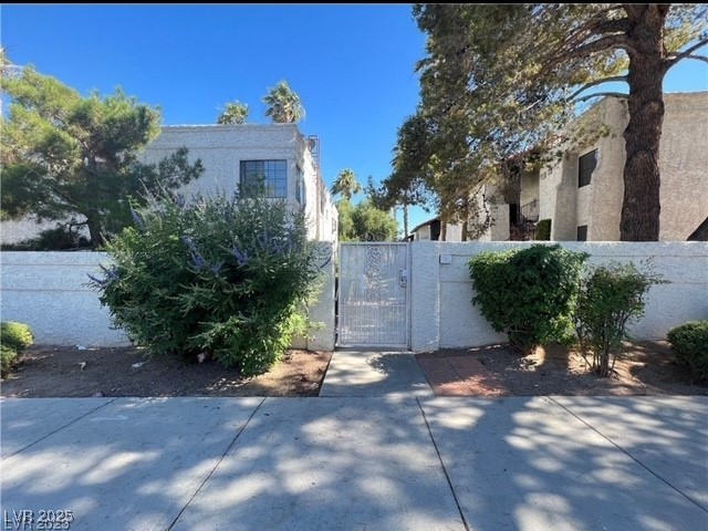 5117 Eldora Avenue 4 Property Photo 2