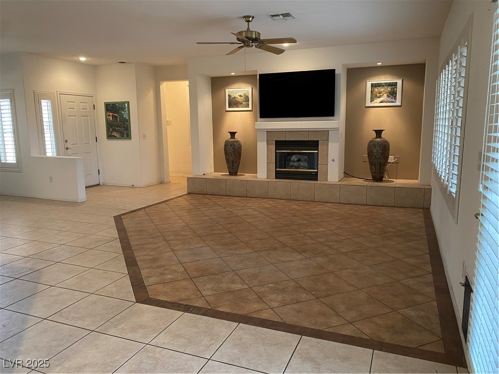 1654 Danbury Crossing Drive Property Photo 6