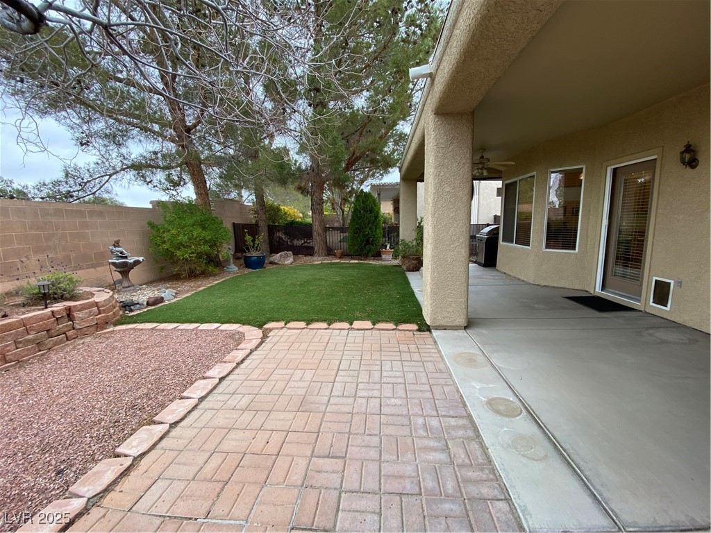 1654 Danbury Crossing Drive Property Photo 31