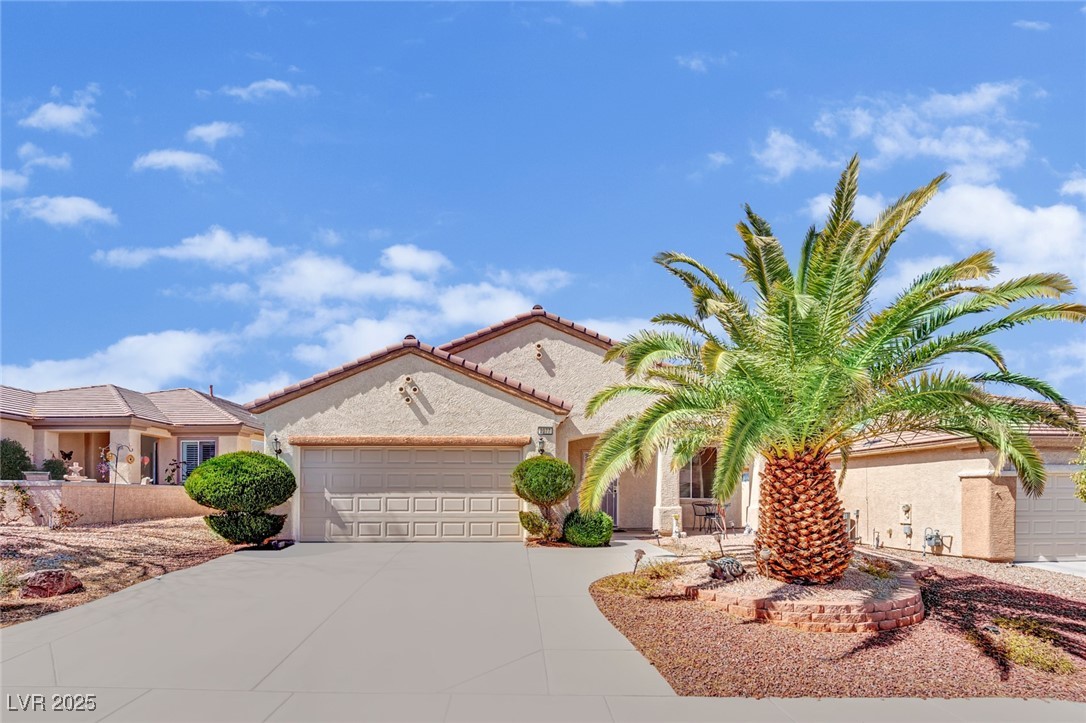 2077 Wildwood Lake Street Property Photo