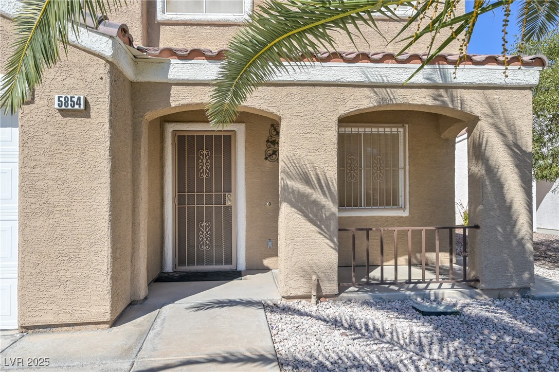 5854 Heather Marie Drive Property Photo 4