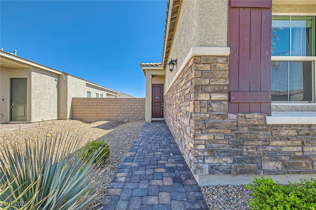 4708 Mindful Street Property Photo 5