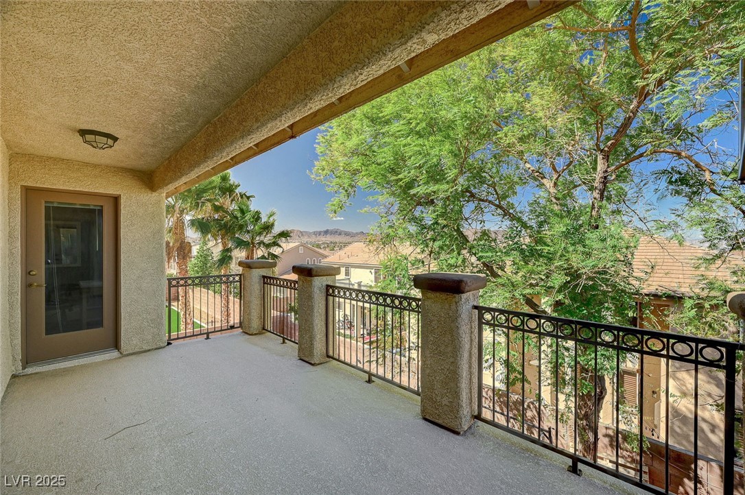 317 Shimmering Moon Street Property Photo 43