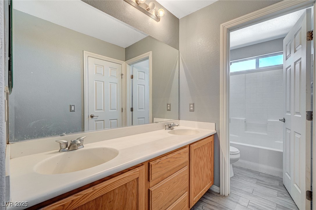 317 Shimmering Moon Street Property Photo 48