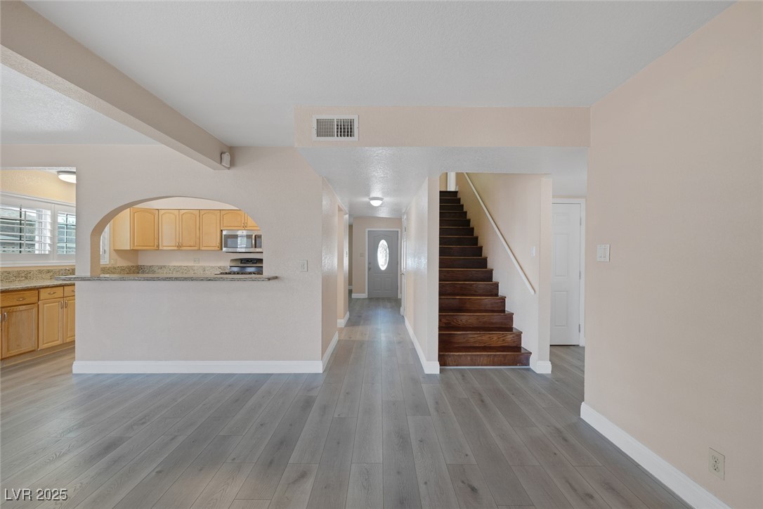 401 Altamira Road Property Photo 8