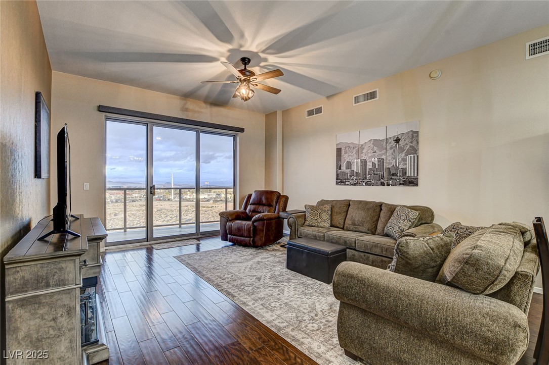 8255 Las Vegas Boulevard 705 Property Photo 5