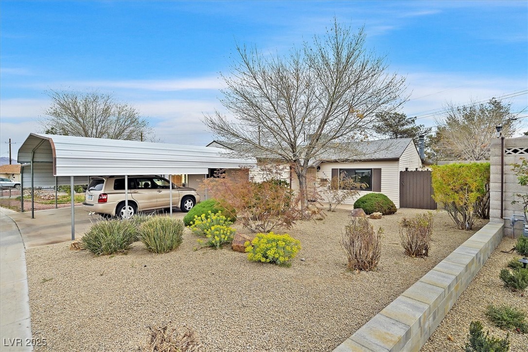 657 Burton Street Property Photo