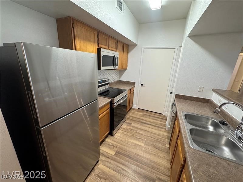 6650 West Warm Springs Road 1006 Property Photo