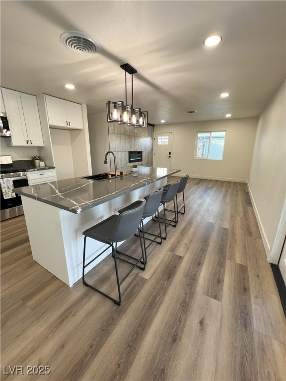 2413 Valparaiso Street Property Photo