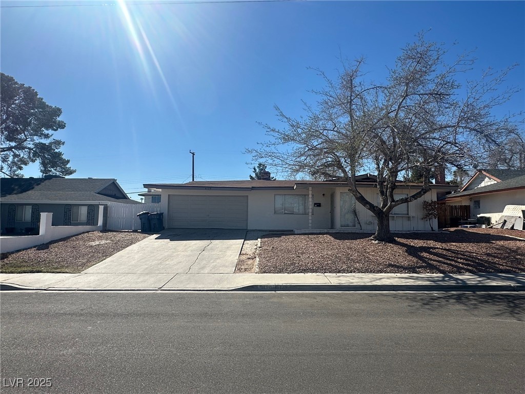 5129 Sugarfoot Avenue Property Photo