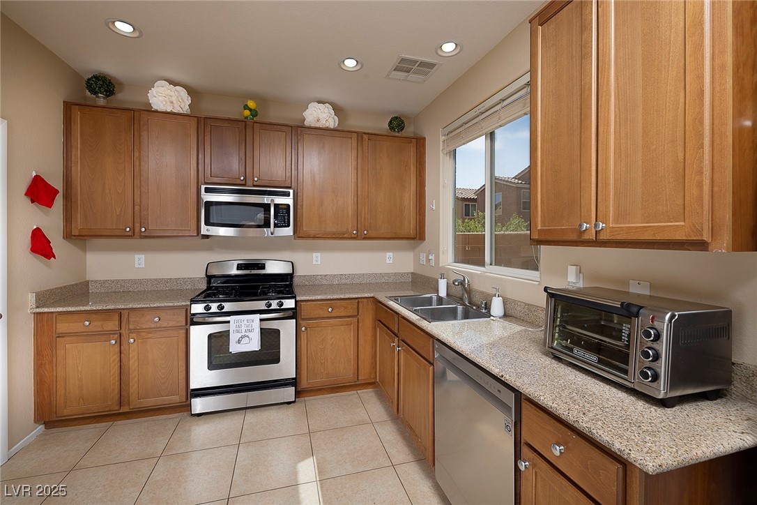 7731 Ornamento Way Property Photo 26