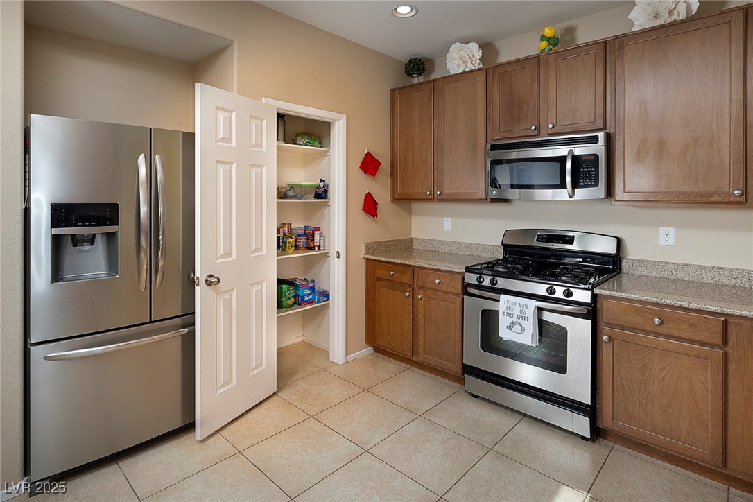 7731 Ornamento Way Property Photo 28