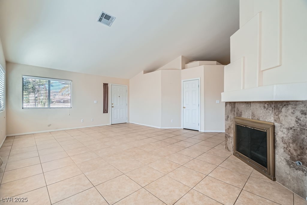 914 Calico Brook Drive Property Photo 6