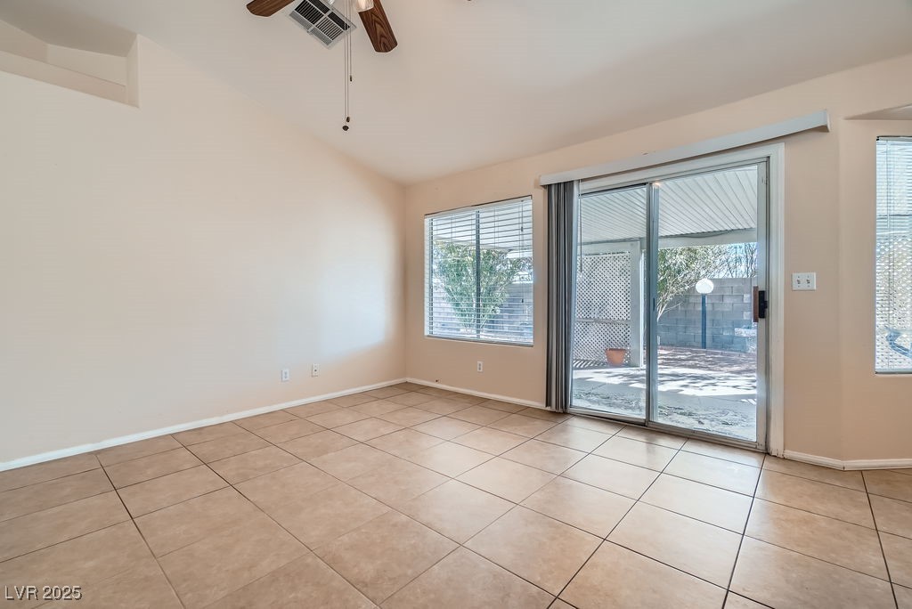 914 Calico Brook Drive Property Photo 12
